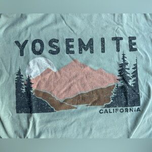 Yosemite California Graphic T-Shirt, size XS